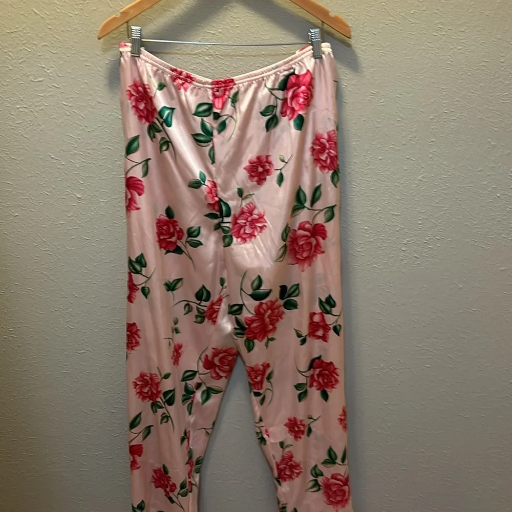 Pink Floral 2 Piece Satin Pajamas Loungewear Sleepwear Women’s Plus Size 1X NWT - Picture 6 of 11